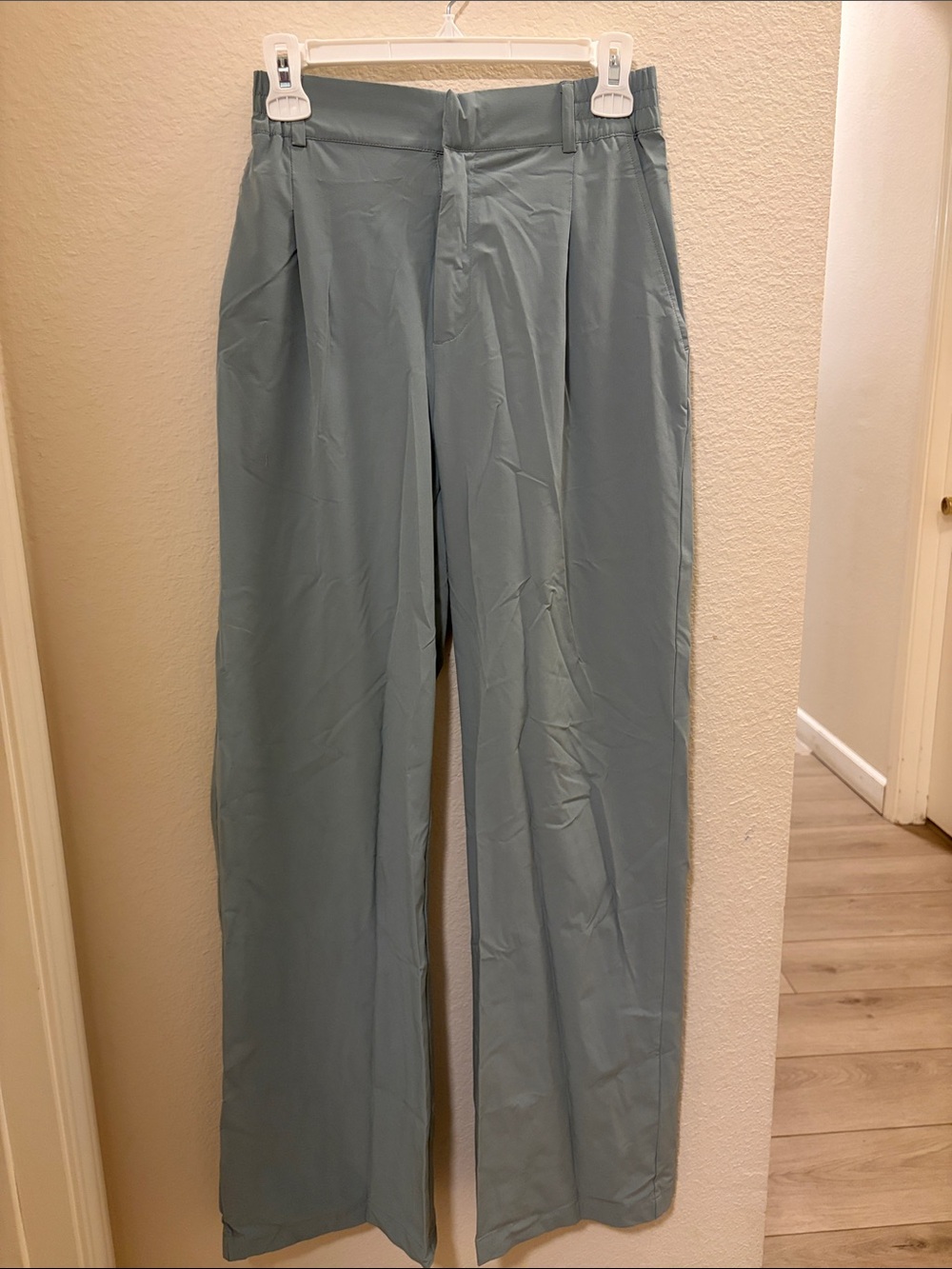 ALO Yoga Wide-Leg Pants in Sage Blue